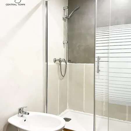 B-rent Sinergia Amazing 2 Bedrooms 아파트